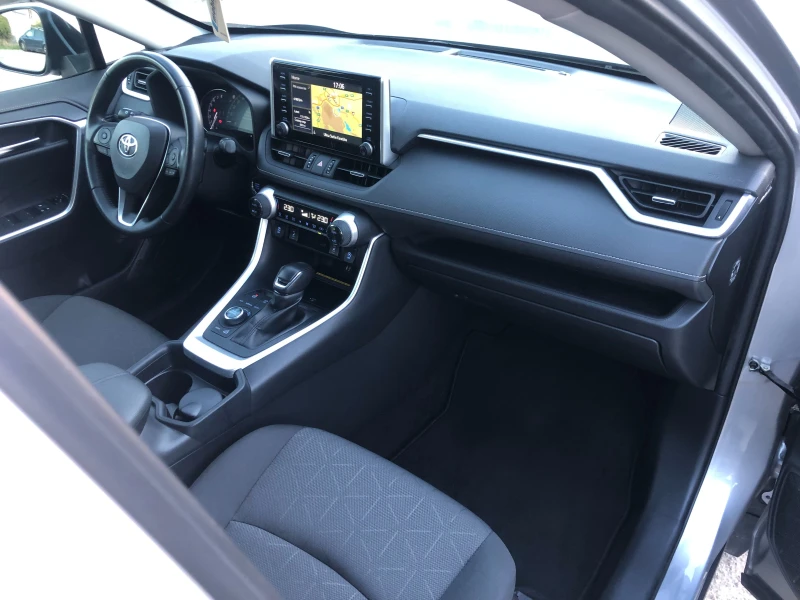 Toyota Rav4 ШВЕЙЦАРИЯ EXECUTIVE, снимка 14 - Автомобили и джипове - 52080097