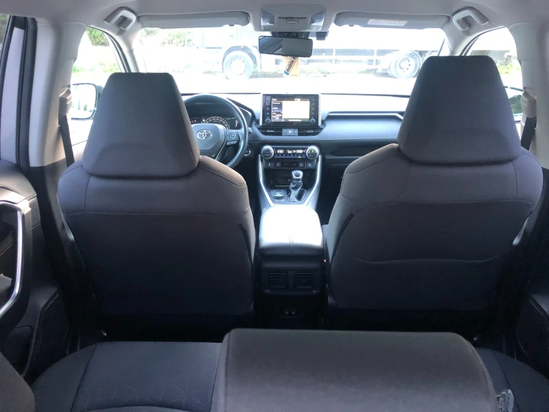 Toyota Rav4 ШВЕЙЦАРИЯ EXECUTIVE, снимка 11 - Автомобили и джипове - 52080097