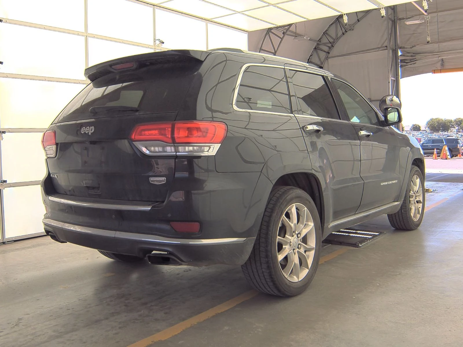 Jeep Grand cherokee Summit 5.7 Обдух* Harman/Kardon* Въздух* Дистроник - изображение 4