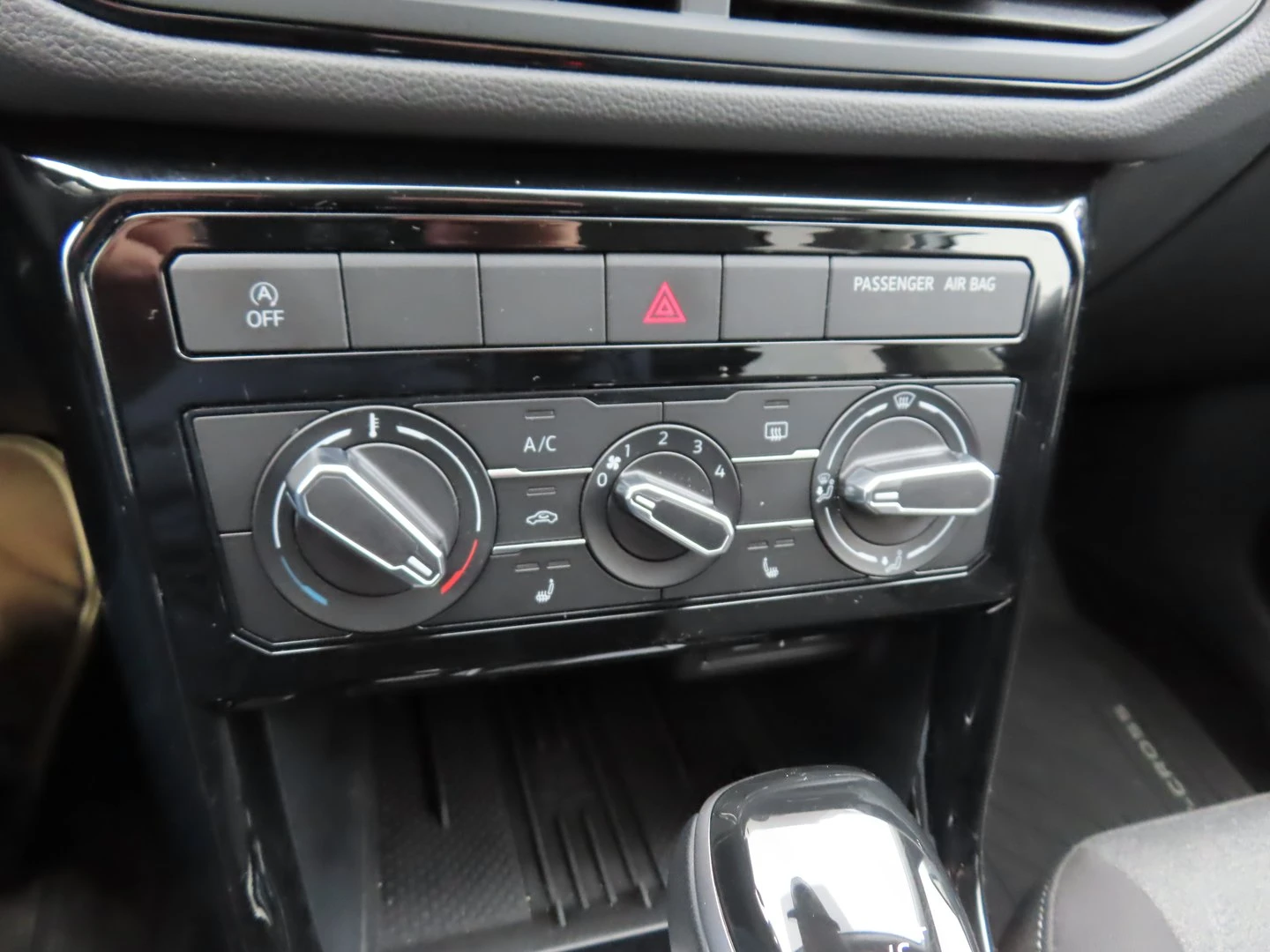 VW T-Cross Life Plus 1.0 TSI OPF DSG | Mobile.bg � ����������� 11