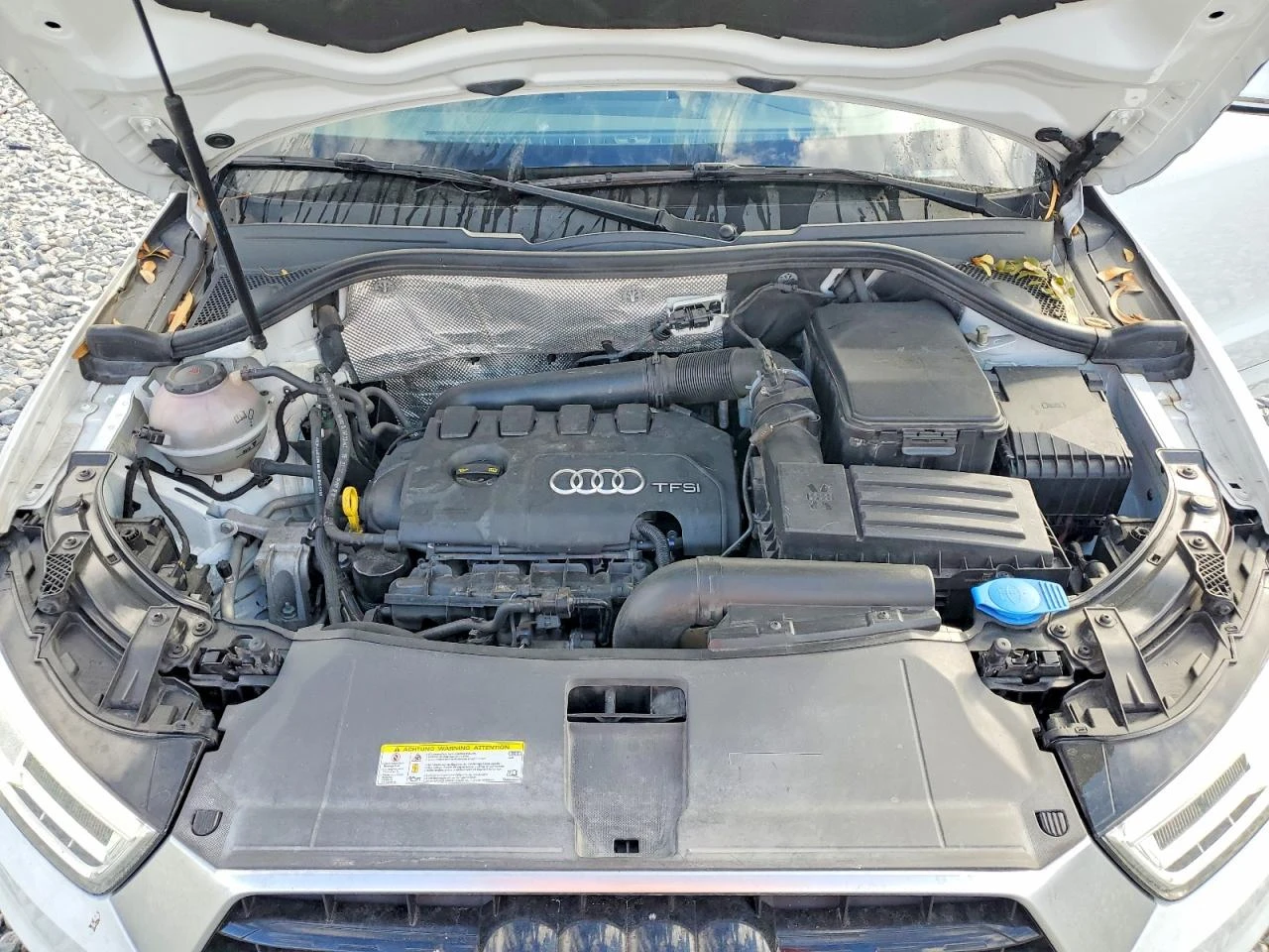 Audi Q3 2.0l Premium Plus, снимка 11 - Автомобили и джипове - 53939369