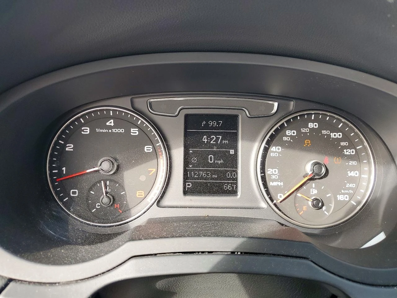 Audi Q3 2.0l Premium Plus, снимка 9 - Автомобили и джипове - 53939369