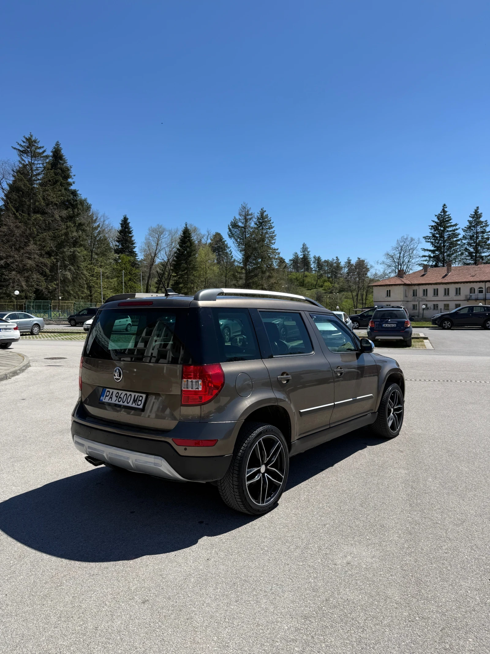 Skoda Yeti 2.0 TDI 4motion * ТОП* , снимка 5 - Автомобили и джипове - 54315135