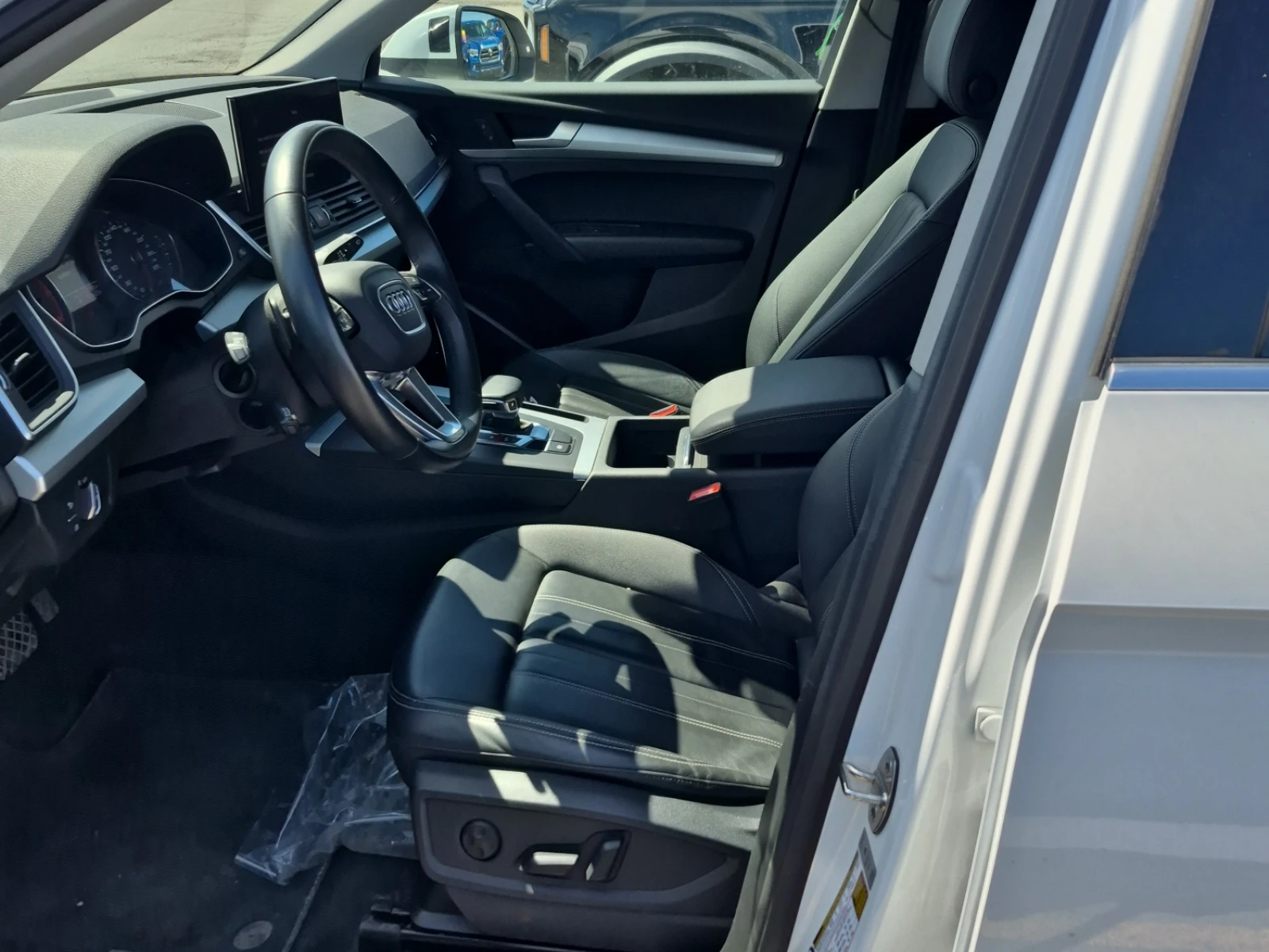 Audi Q5 Komfort 45 TFSI quattro, снимка 9 - Автомобили и джипове - 54483244
