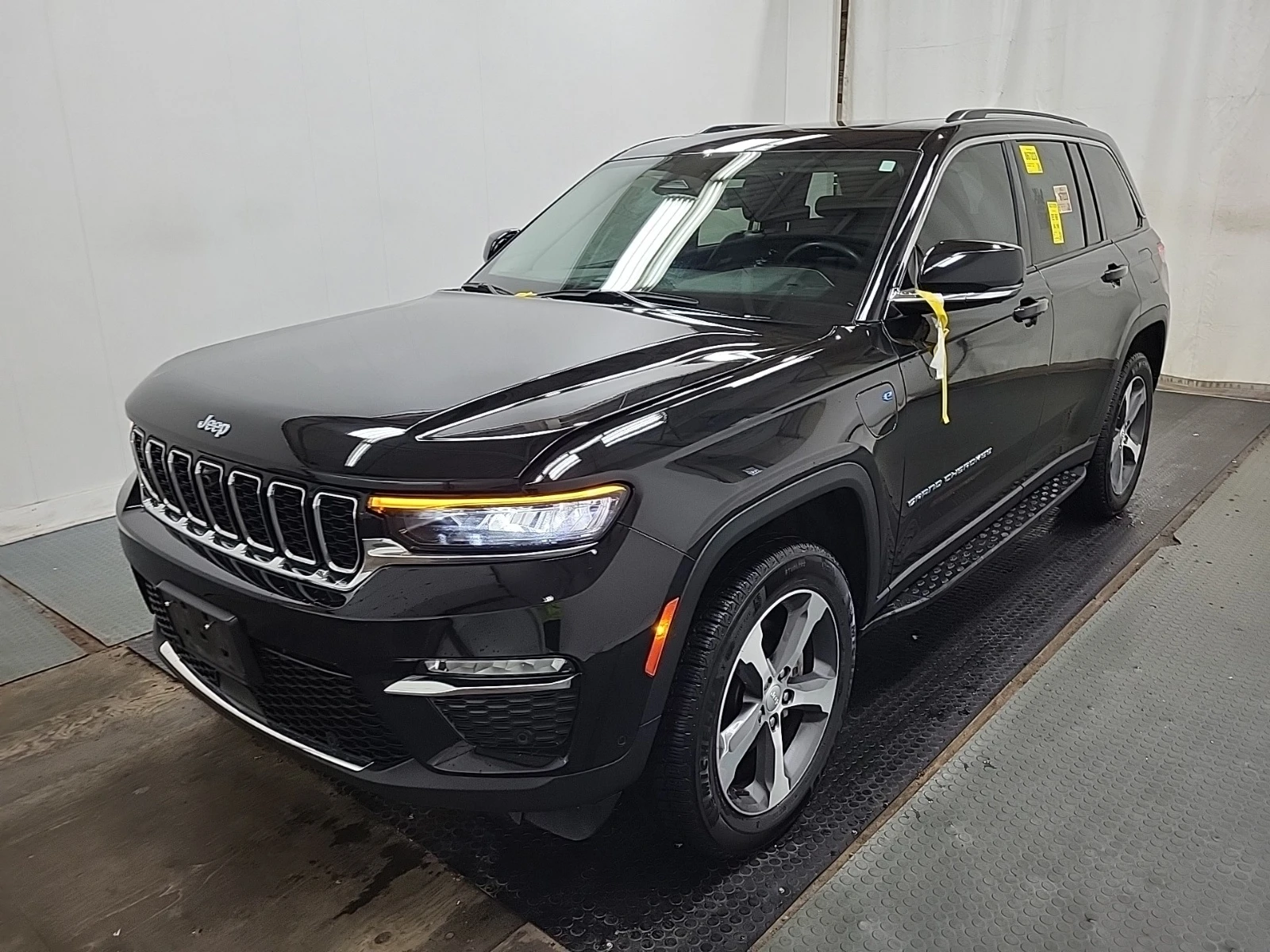 Jeep Grand cherokee 4XE * 2.0 HYBRID * ��������� * AWD * CARFAX *  | Mobile.bg � ����������� 1