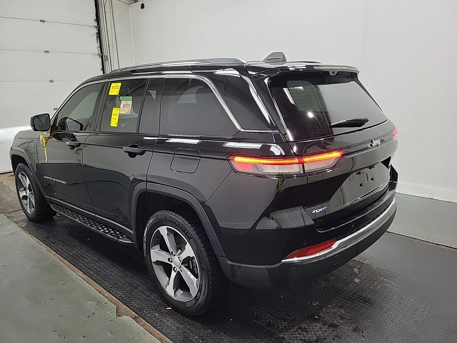 Jeep Grand cherokee 4XE * 2.0 HYBRID * ��������� * AWD * CARFAX *  | Mobile.bg � ����������� 4