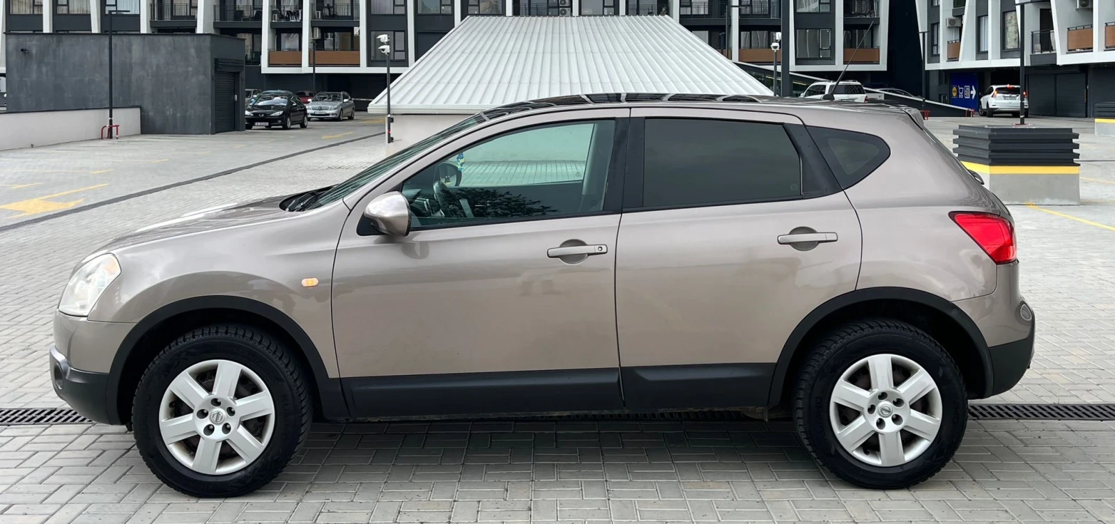 Nissan Qashqai 2.0D/4X4/150КС, снимка 2 - Автомобили и джипове - 54728169