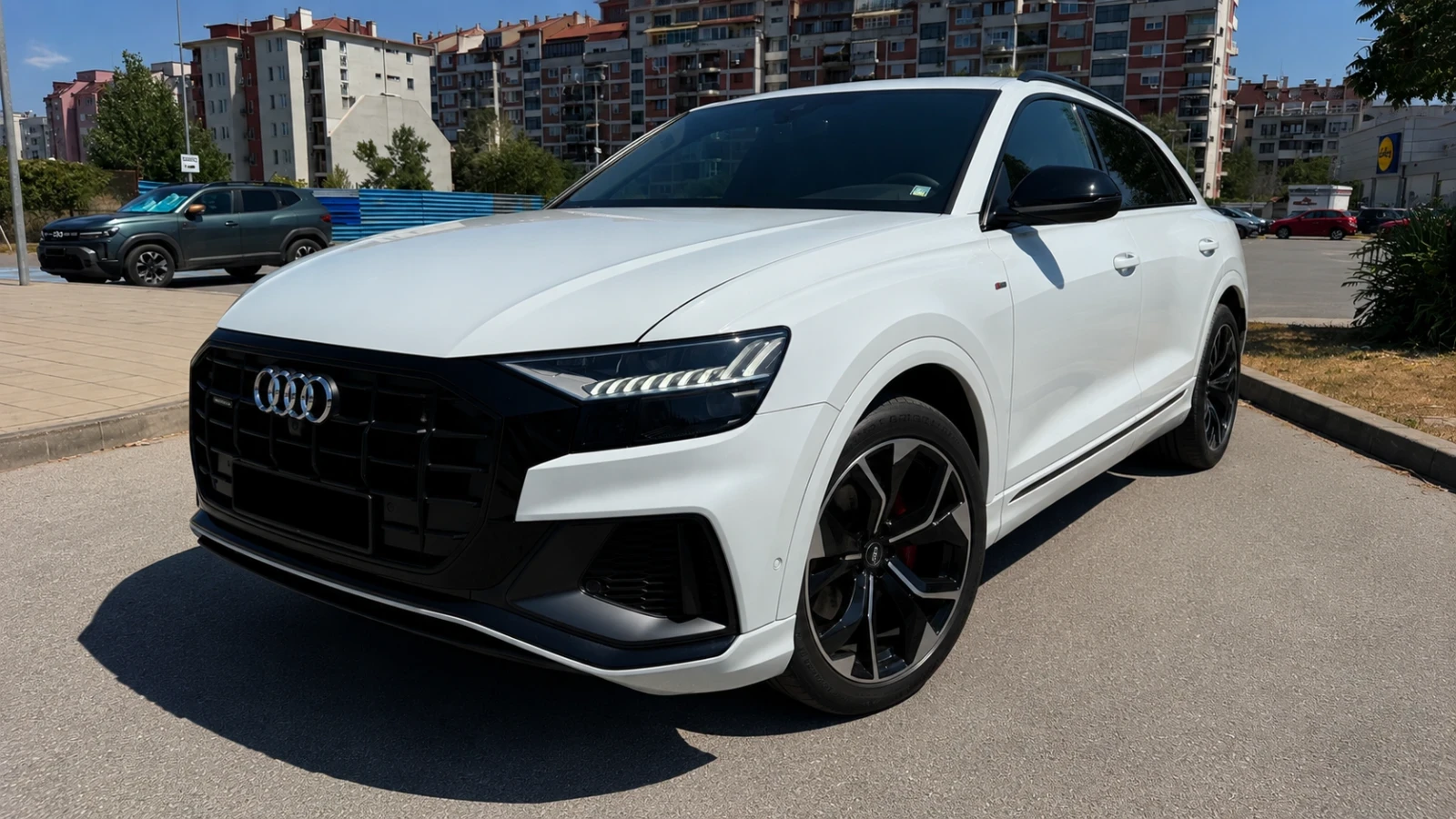 Audi Q8 S line