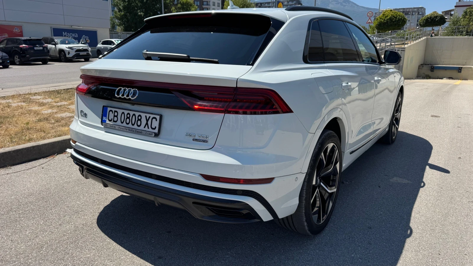 Audi Q8 S line, снимка 9 - Автомобили и джипове - 55975168