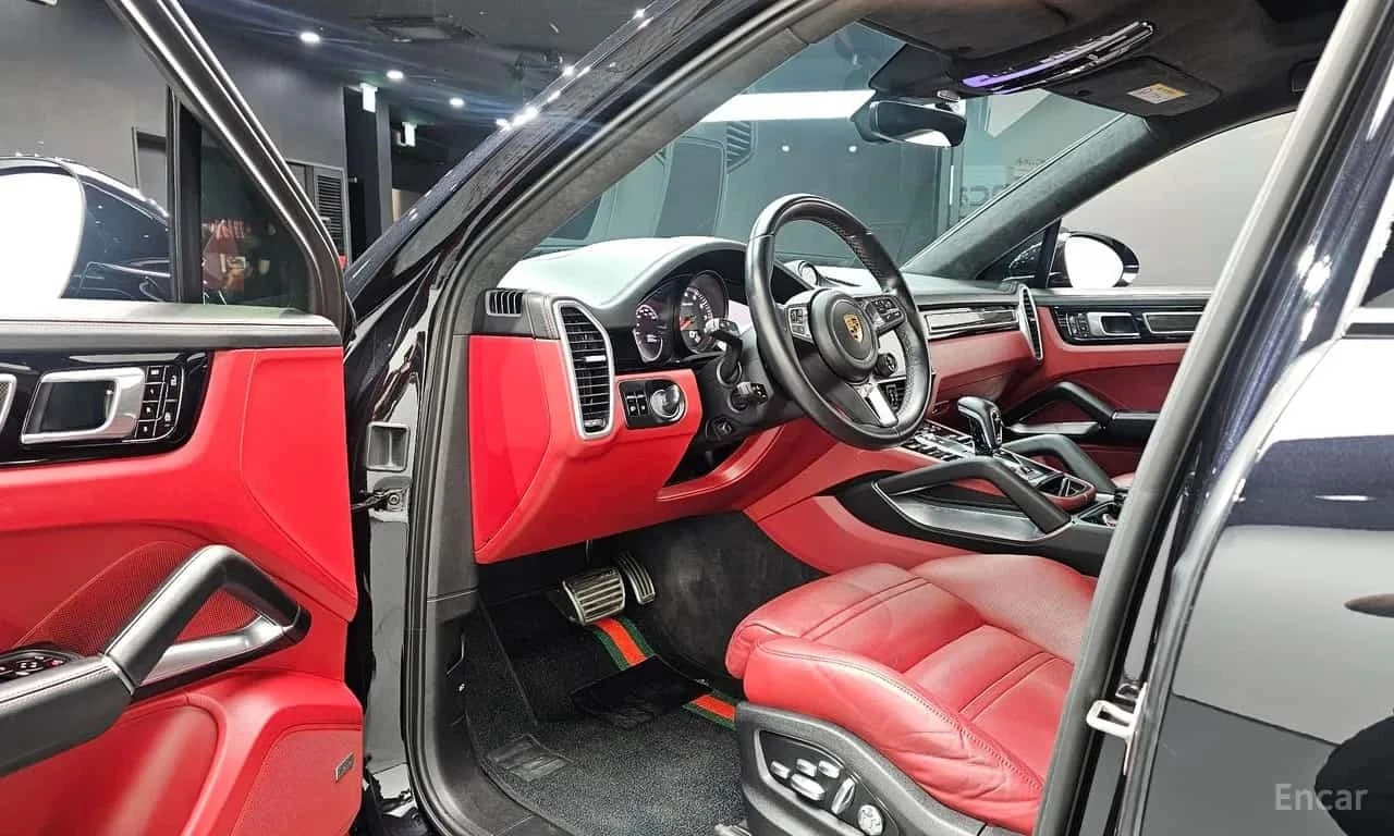 Porsche Cayenne 4.0 Turbo Coupe , снимка 10 - Автомобили и джипове - 56274321