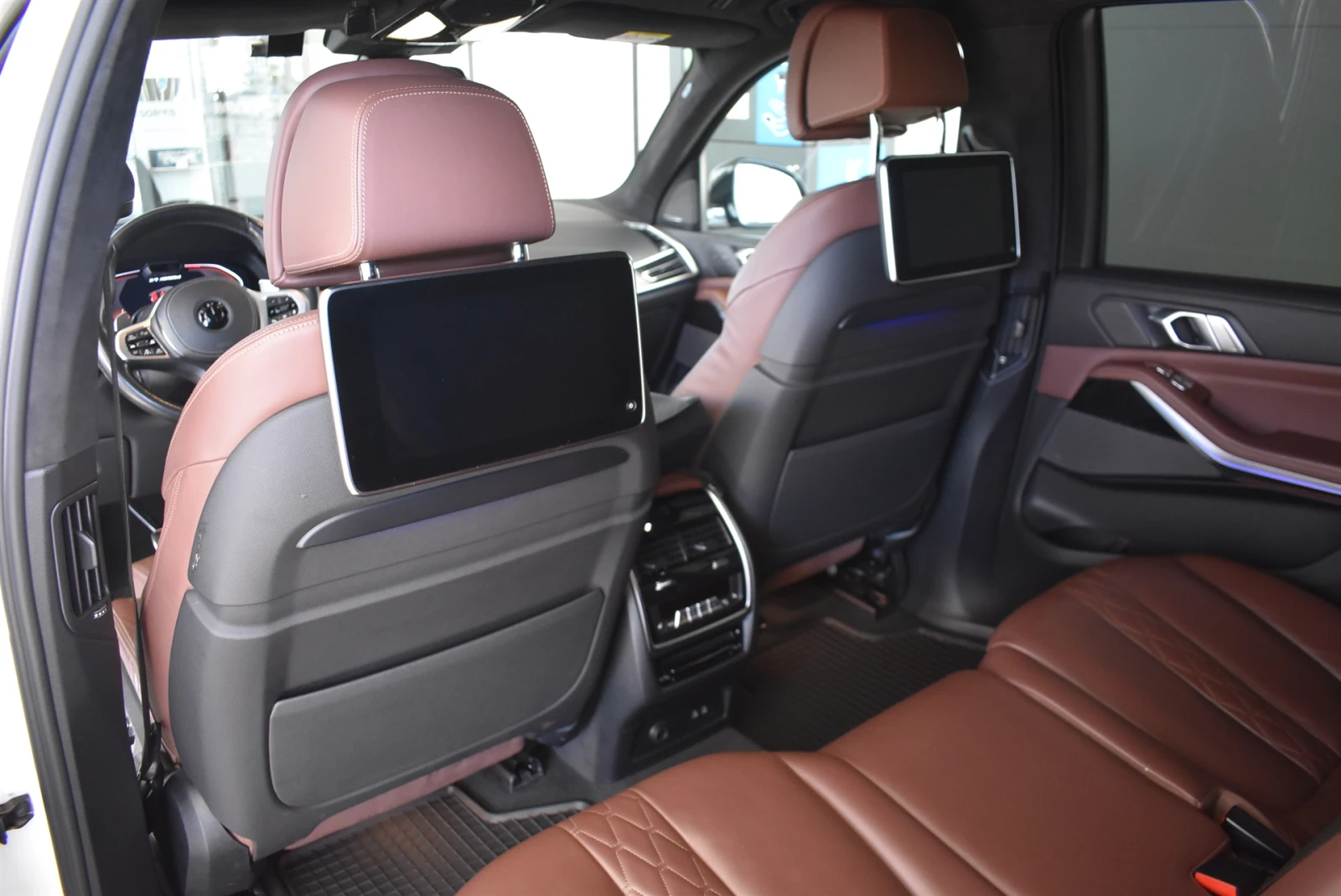 BMW X7 M50d, снимка 12 - Автомобили и джипове - 56566432