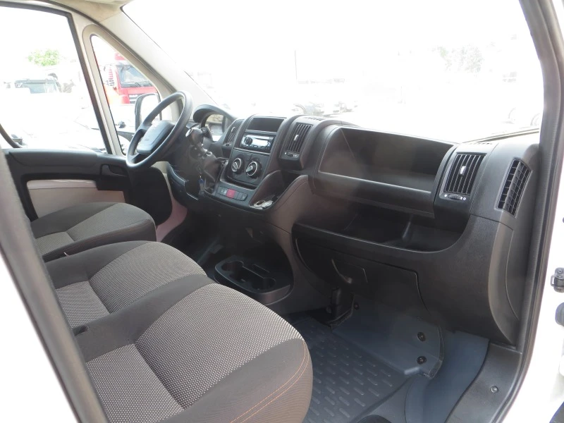 Peugeot Boxer 2,2 HDI 5/6+1 МЕСТА, снимка 10 - Бусове и автобуси - 41311205