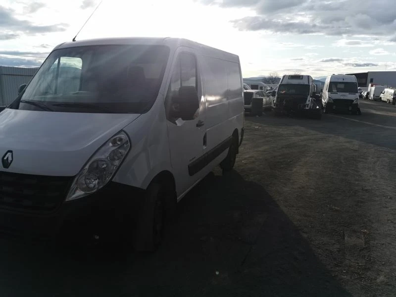 Renault Master 2.3D, снимка 8 - Бусове и автобуси - 47183775