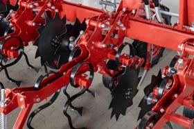 Култиватор IrTem 7 секции с торовнасяне, снимка 5