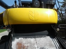 Комбайн New Holland CR9090, снимка 2