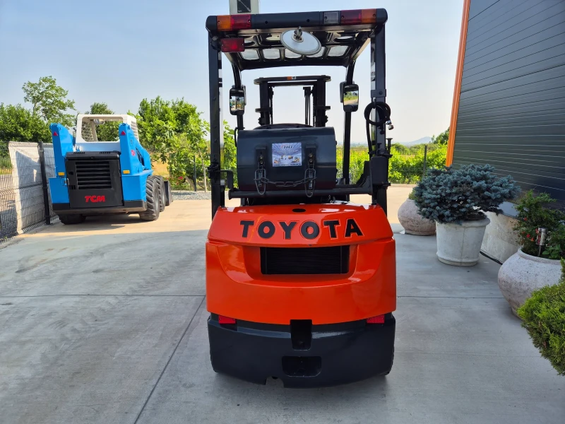 Мотокар Toyota 1.8 тона / ИЗРАВНИТЕЛ / ГАЗ-БЕНЗИН / Парно , снимка 4 - Индустриална техника - 49458919