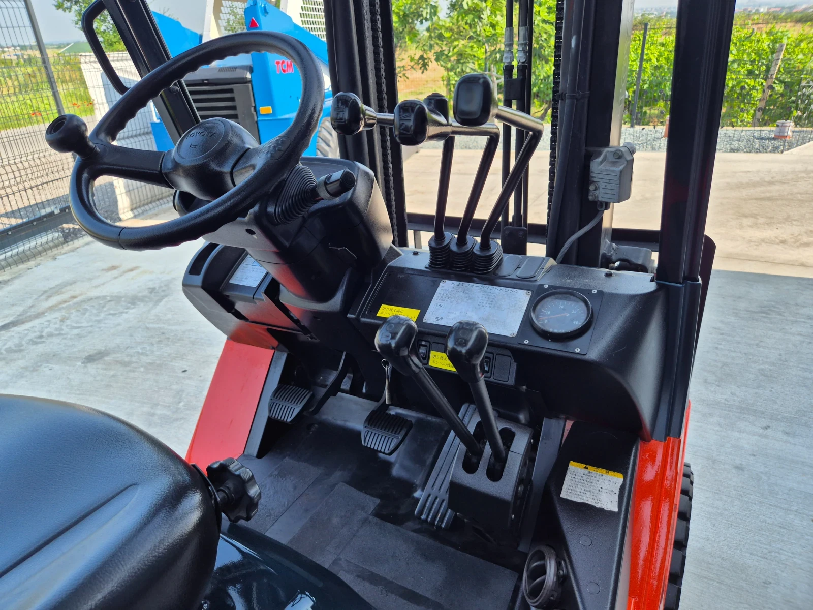  Toyota 1.8  /  / - /   | Mobile.bg   11