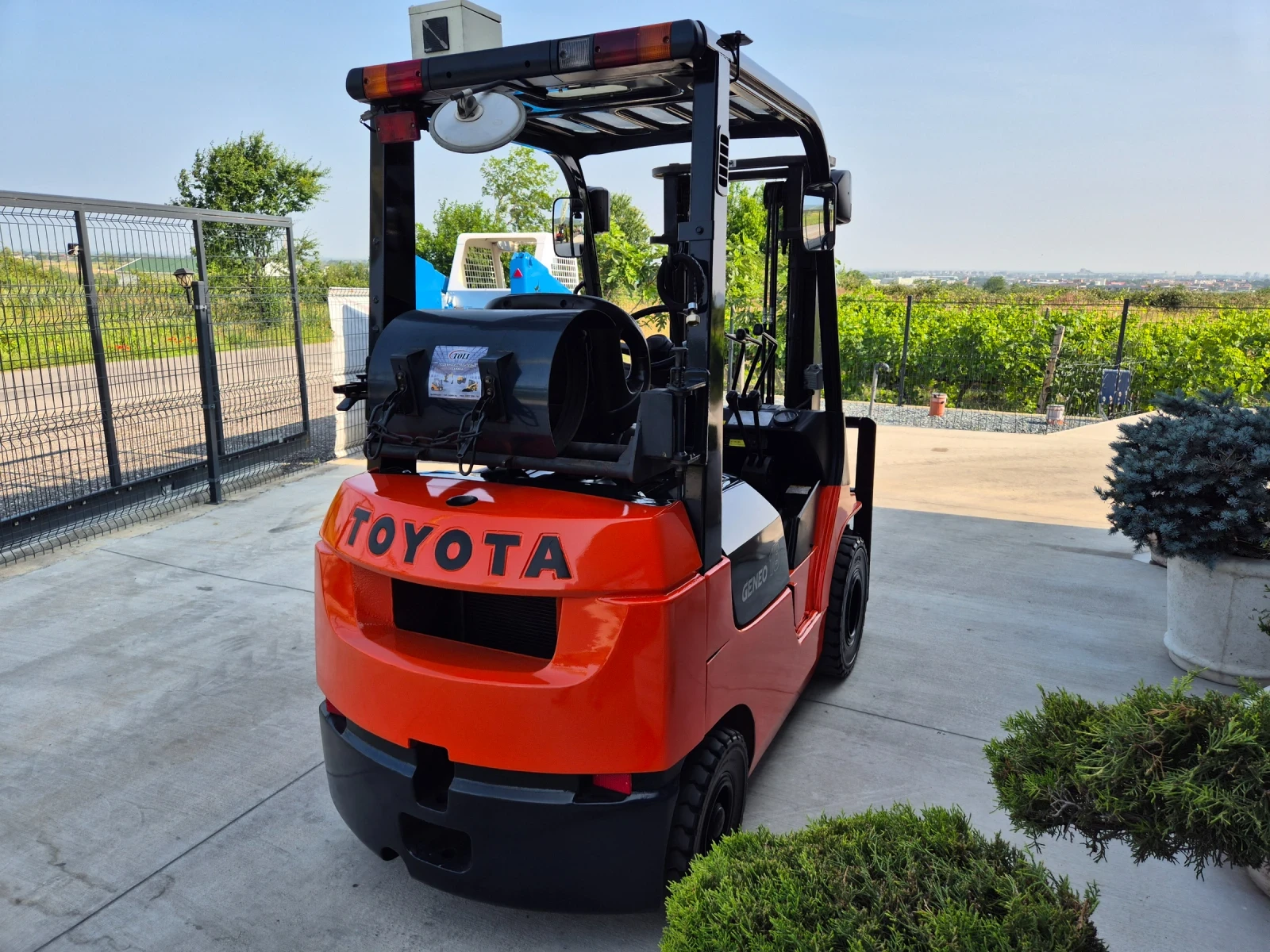  Toyota 1.8  /  / - /   | Mobile.bg   5