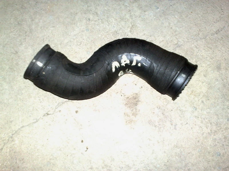 Маркуч турбо за Рено Лагуна 2.2дти