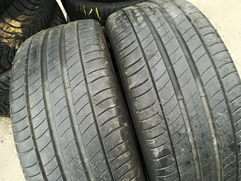 Гуми Летни 225/45R18, снимка 2 - Гуми и джанти - 23684012