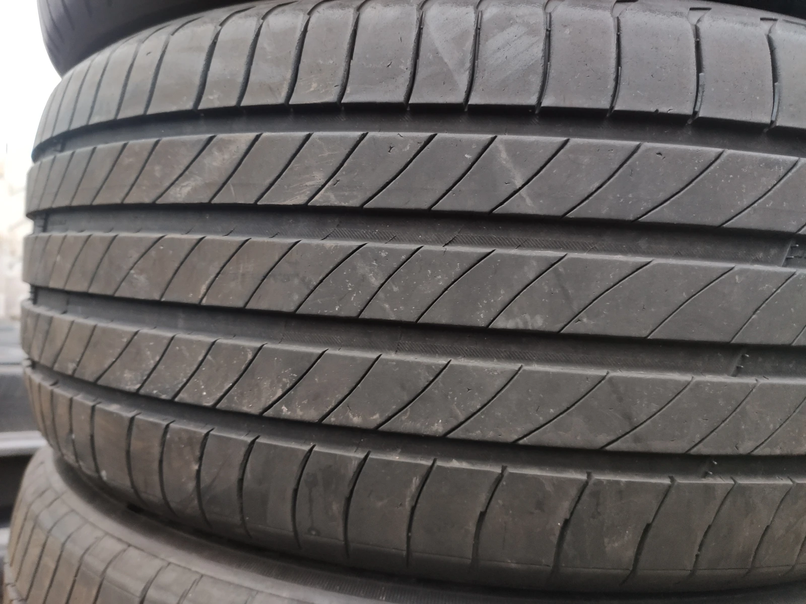 ���� 225/50R18 | Mobile.bg � ����������� 3