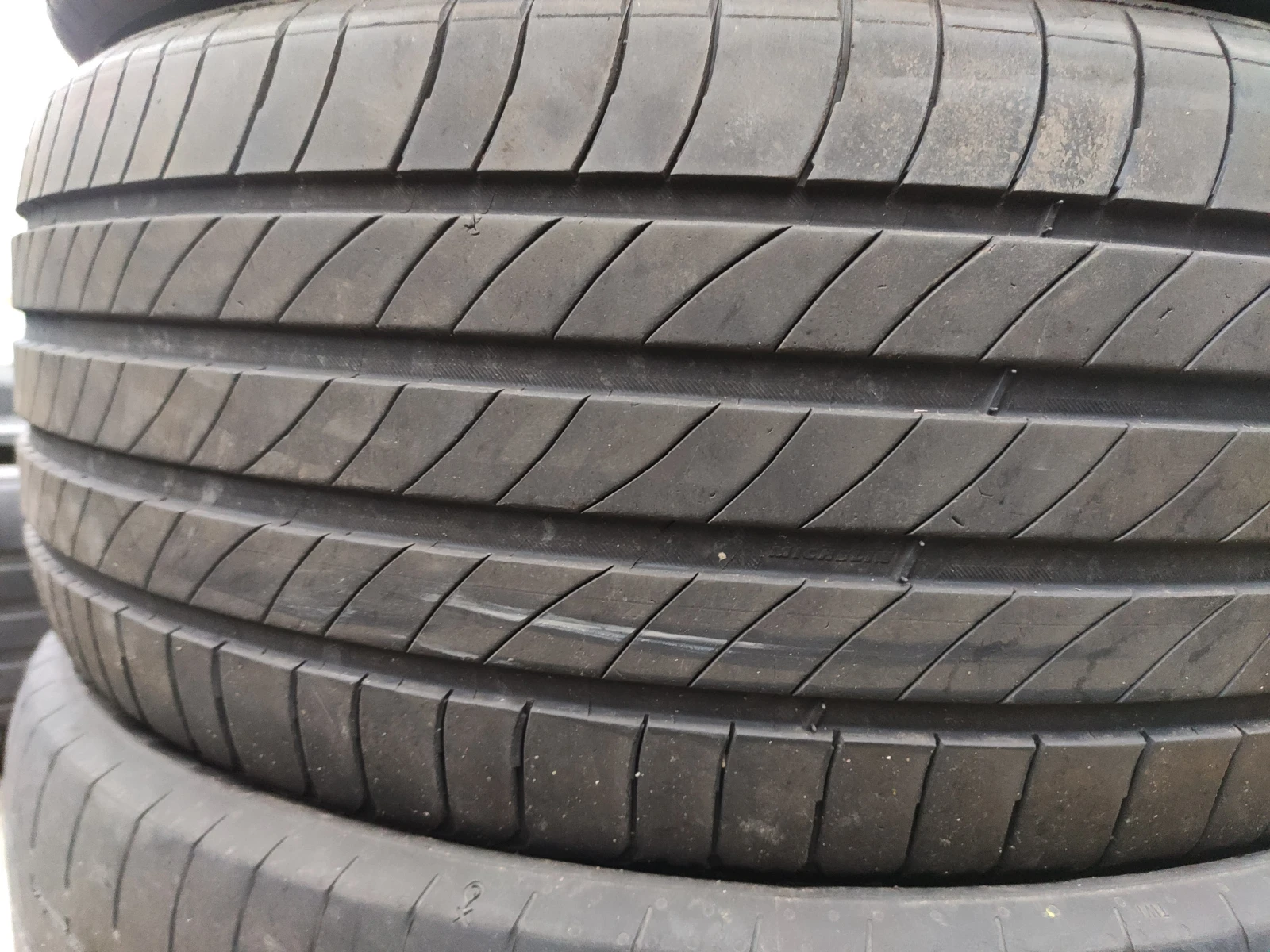 ���� 225/50R18 | Mobile.bg � ����������� 4