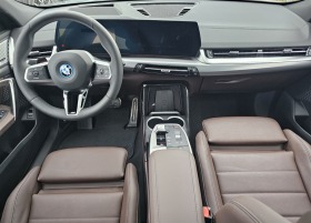 BMW iX xDrive30, снимка 5 - Автомобили и джипове - 44666457
