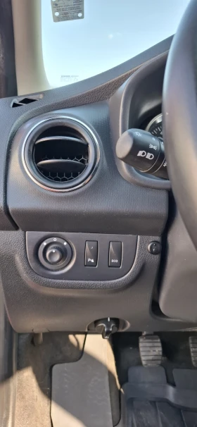 Dacia Sandero StepWay Stop & Start, снимка 13