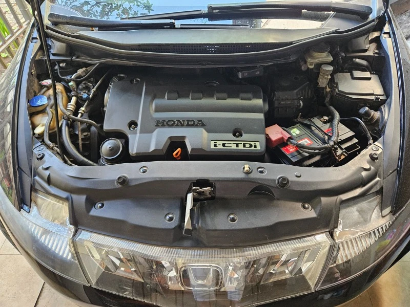 Honda Civic 2.2 CTDi, снимка 17 - Автомобили и джипове - 47078929