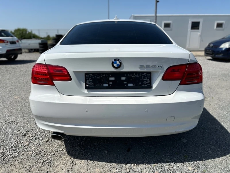 BMW 320 2.0 D, снимка 6 - Автомобили и джипове - 47772124