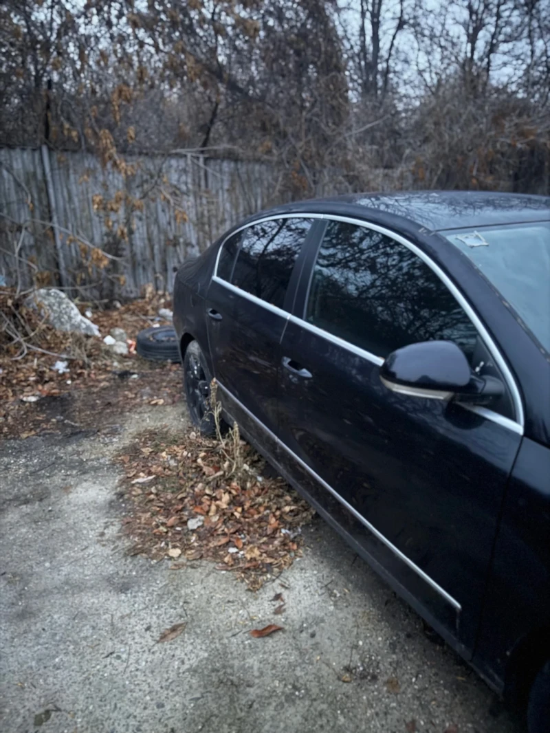 VW Passat, снимка 5 - Автомобили и джипове - 48226876