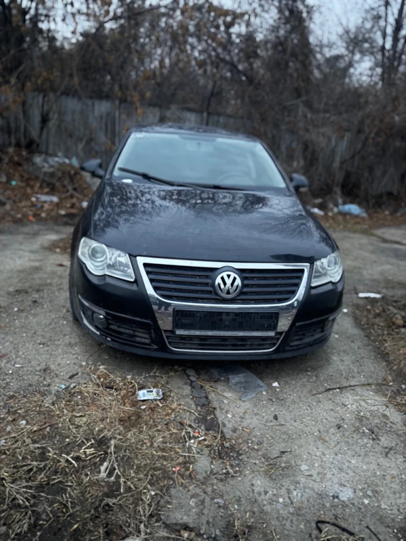 VW Passat, снимка 1 - Автомобили и джипове - 48226876