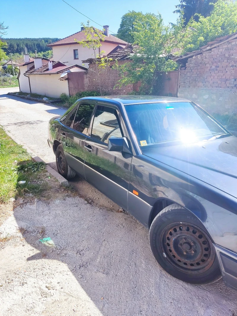 Mercedes-Benz 124 200е 122 газ, снимка 7 - Автомобили и джипове - 49094338