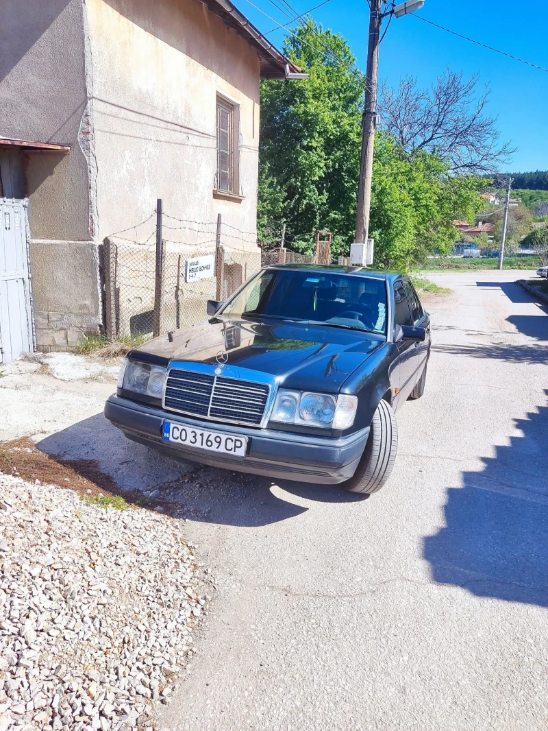 Mercedes-Benz 124 200е 122 газ, снимка 1 - Автомобили и джипове - 49094338