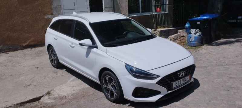 Hyundai I30, снимка 2 - Автомобили и джипове - 52414021