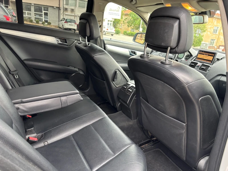 Mercedes-Benz C 220 C220 NAVI OM646, снимка 12 - Автомобили и джипове - 51972043