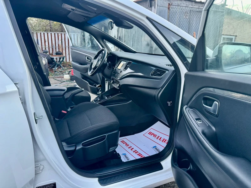 Kia Carens 1.7CDRI 120HP 6 SPEED NAVI 160000KM 2019G EURO 6, снимка 14 - Автомобили и джипове - 52506876