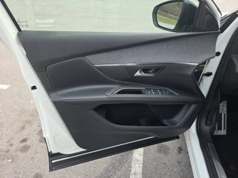 Peugeot 5008 1.5 HDI, GT line, снимка 10 - Автомобили и джипове - 52727445