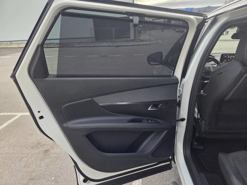 Peugeot 5008 1.5 HDI, GT line, снимка 13 - Автомобили и джипове - 52727445