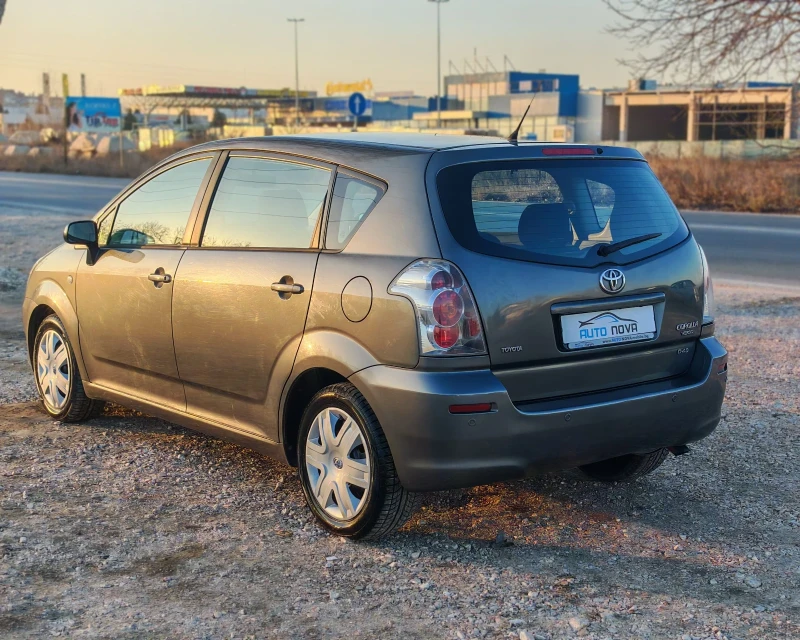 Toyota Corolla verso 2.2 ДИЗЕЛ 136 К.С.! ВЕРИГА! УНИКАТ!, снимка 5 - Автомобили и джипове - 53168639