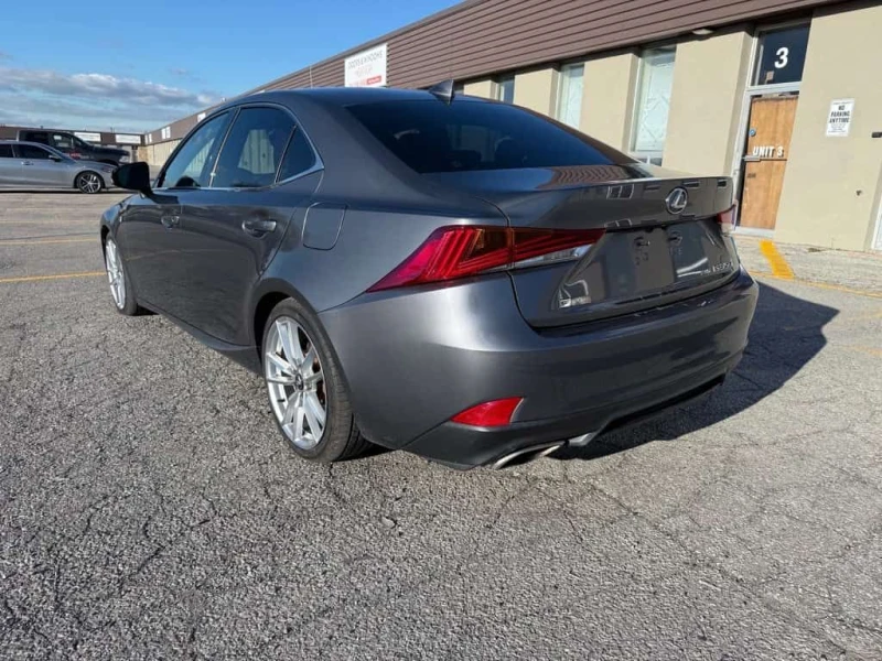 Lexus IS * F Sport AWD Navigation/Leather/Sunroof/Camera * , снимка 3 - Автомобили и джипове - 53535859