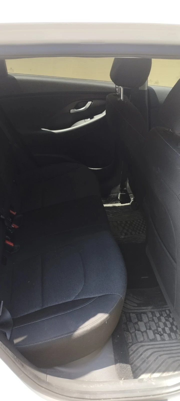 Hyundai I30, снимка 12 - Автомобили и джипове - 52414021