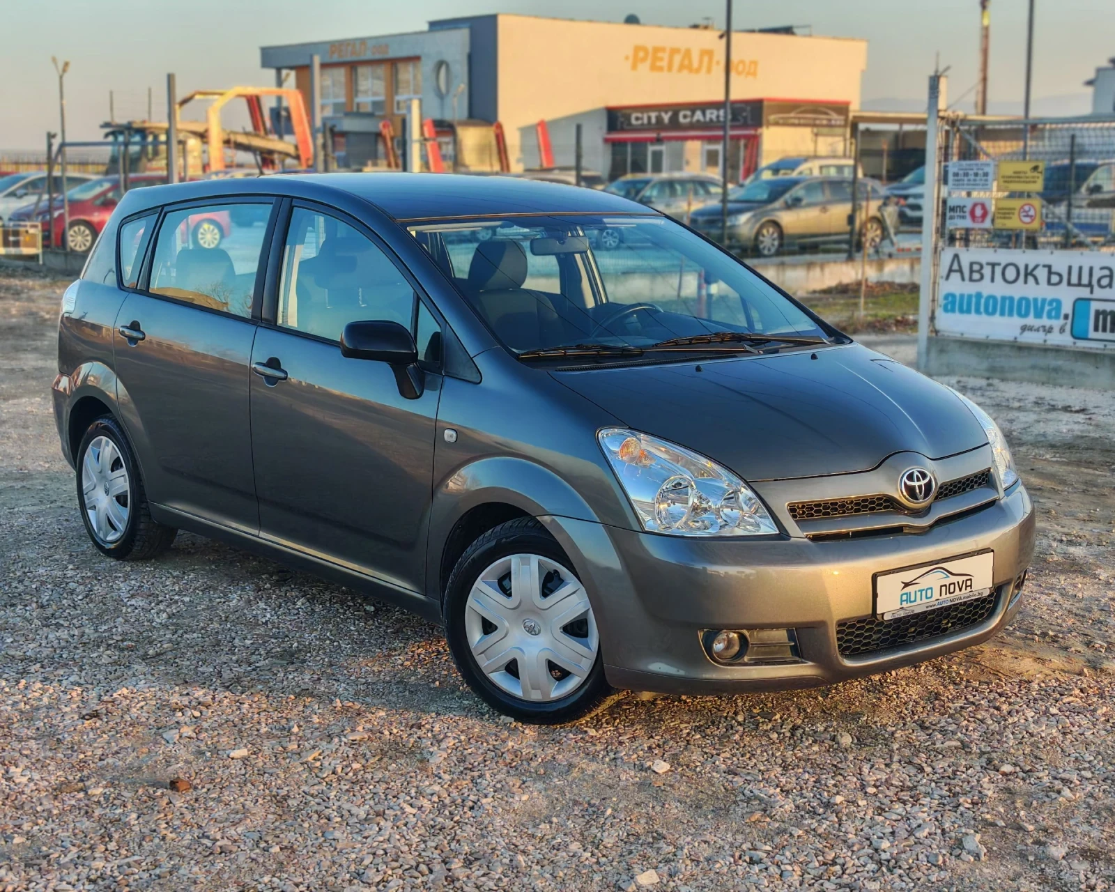 Toyota Corolla verso 2.2 ДИЗЕЛ 136 К.С.! ВЕРИГА! УНИКАТ!, снимка 1