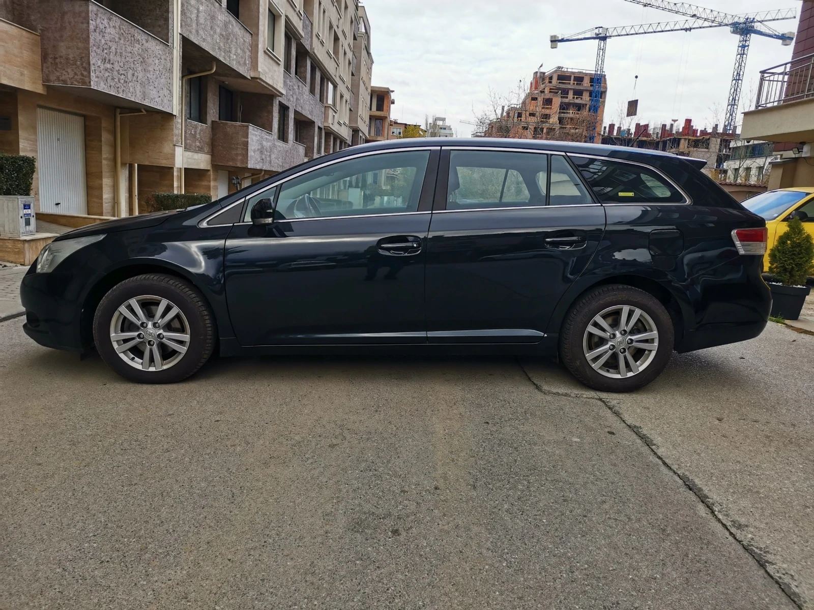 Toyota Avensis 2.0 SWISS TOP - изображение 4