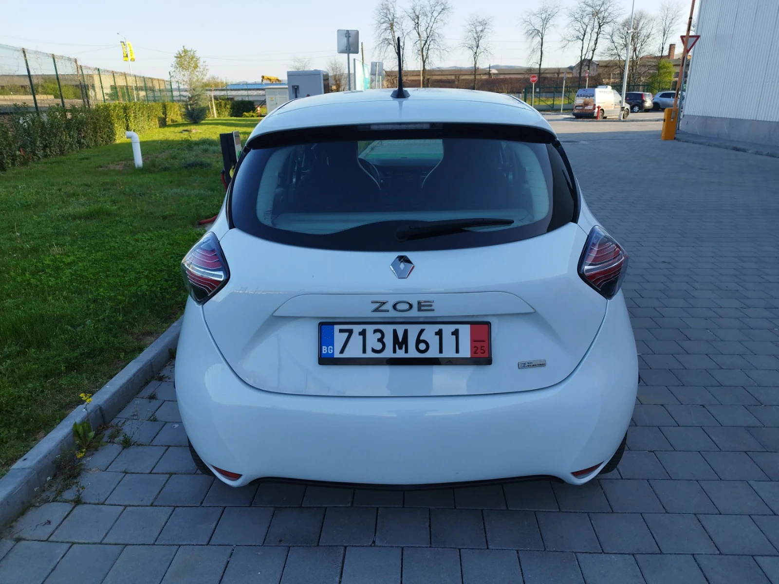Renault Zoe 52 - изображение 2