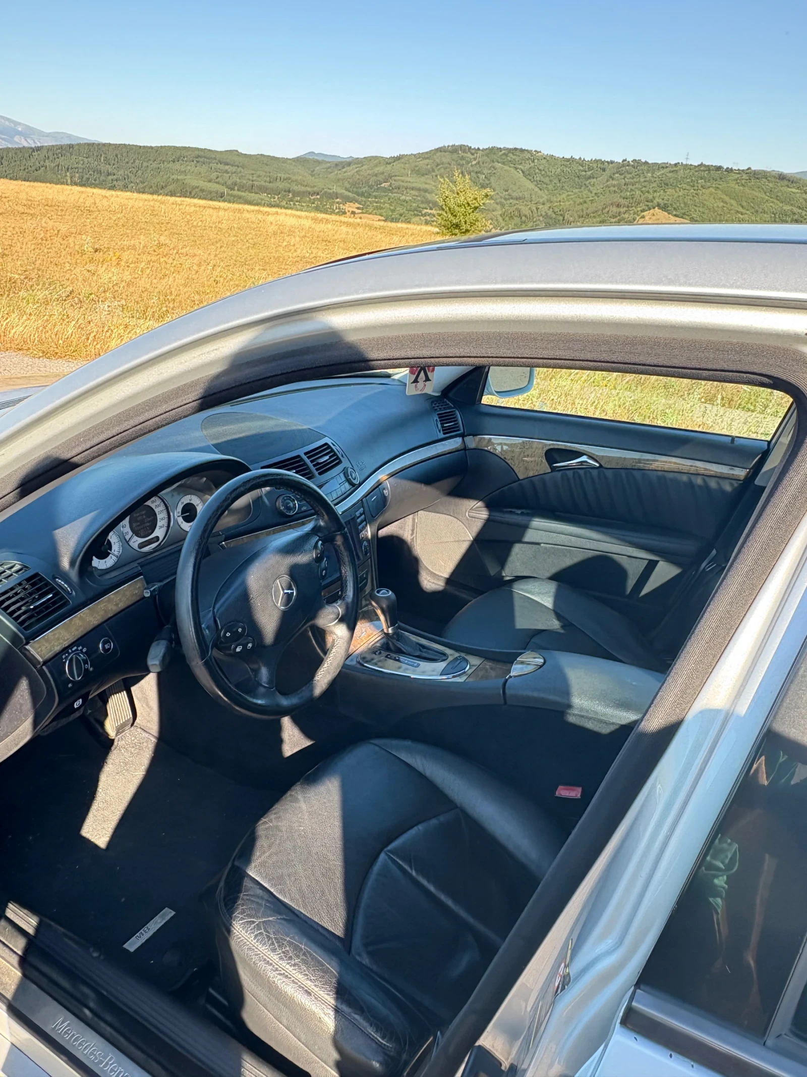 Mercedes-Benz E 320  - изображение 7