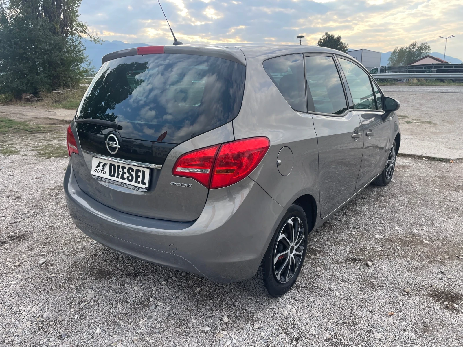 Opel Meriva 1.3CDTI-COSMO-ITALIA - изображение 9