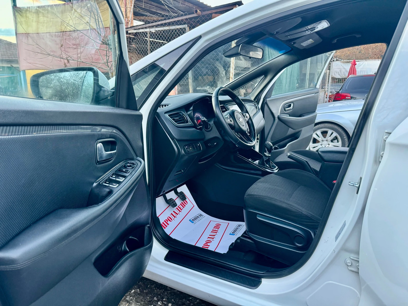 Kia Carens 1.7CDRI 120HP 6 SPEED NAVI 160000KM 2019G EURO 6 - изображение 8