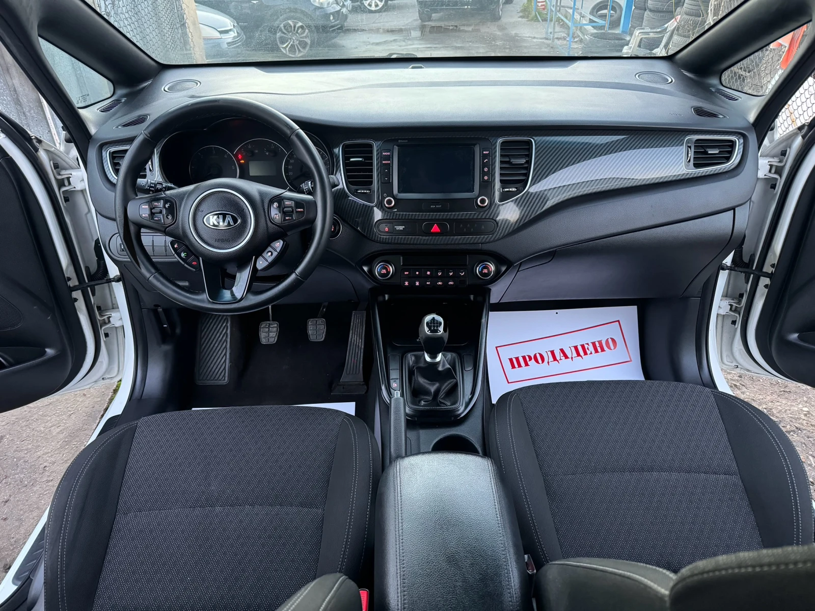 Kia Carens 1.7CDRI 120HP 6 SPEED NAVI 160000KM 2019G EURO 6 | Mobile.bg   11