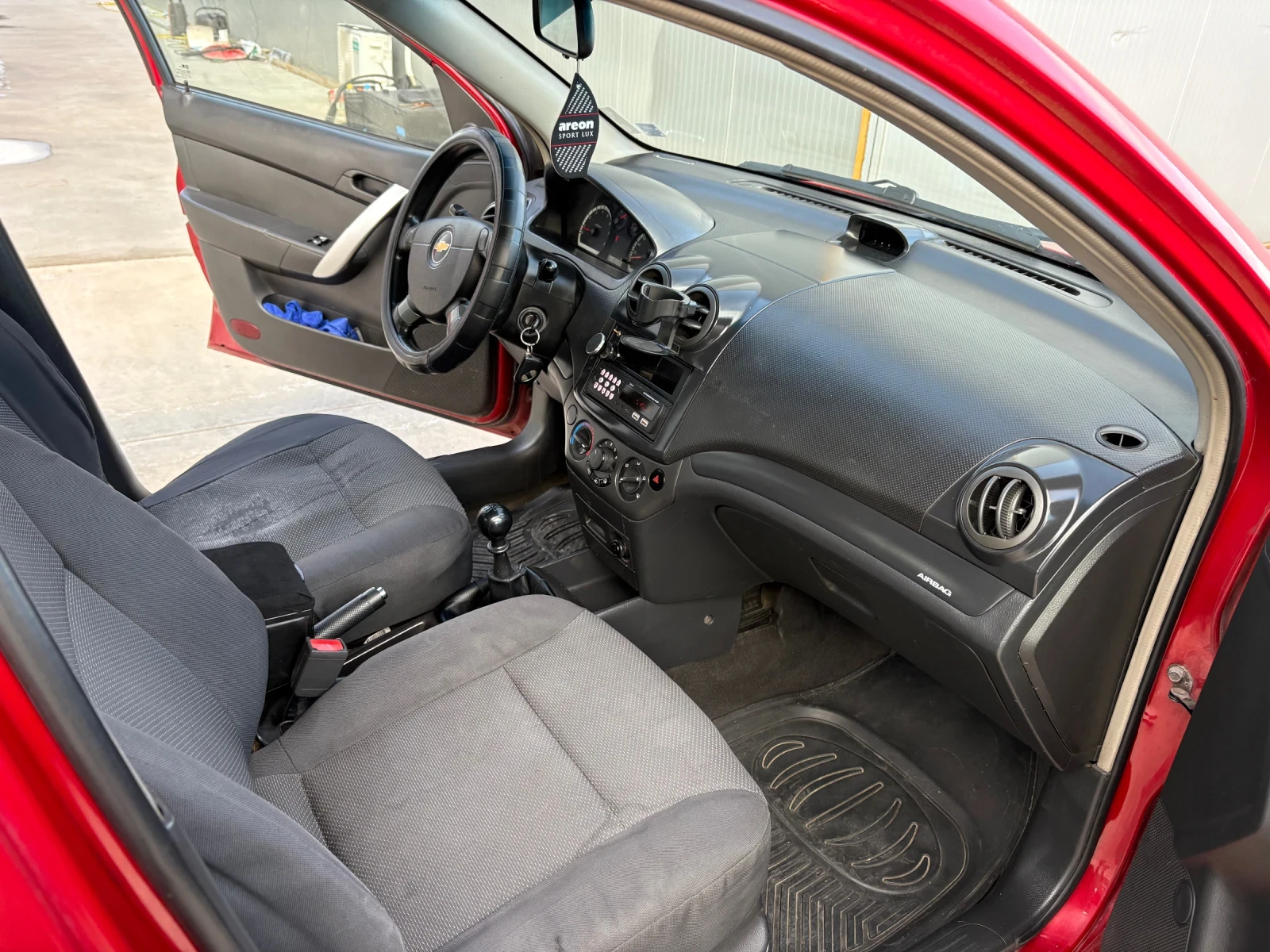 Chevrolet Aveo 1.4 ��� 2010 ������ ����� | Mobile.bg � ����������� 11